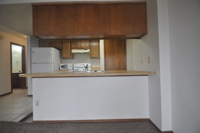 825 Mission Sierra Court, Redding, CA 96003