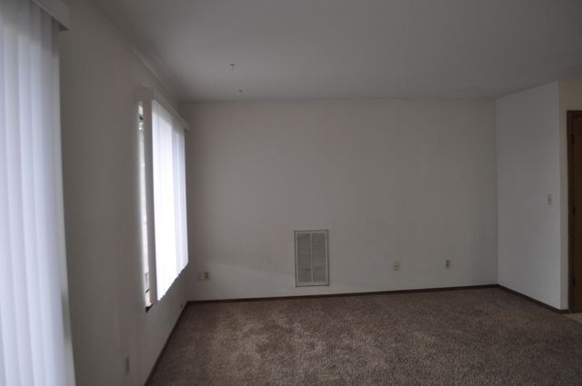 825 Mission Sierra Court, Redding, CA 96003