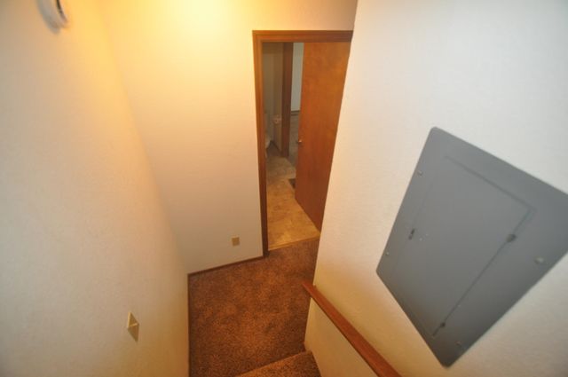 825 Mission Sierra Court, Redding, CA 96003