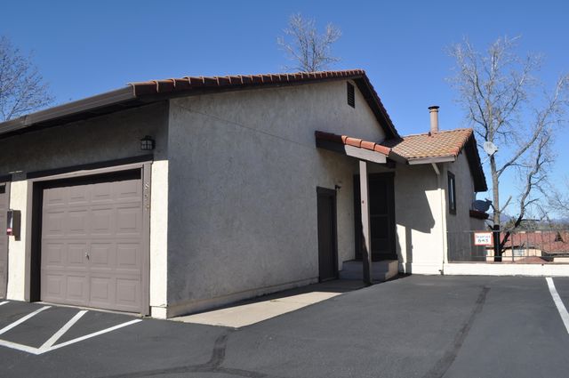 825 Mission Sierra Court, Redding, CA 96003