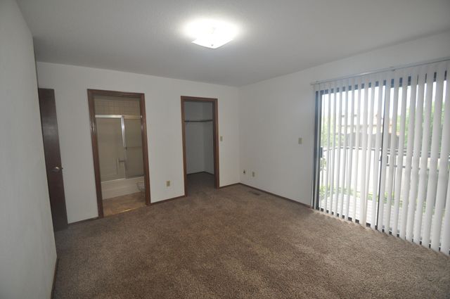 825 Mission Sierra Court, Redding, CA 96003