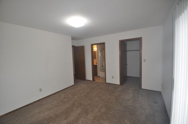 825 Mission Sierra Court, Redding, CA 96003