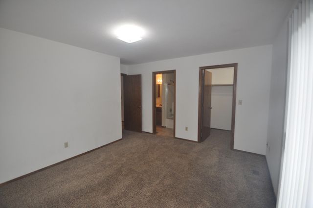 825 Mission Sierra Court, Redding, CA 96003