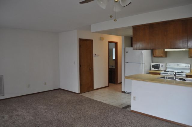 825 Mission Sierra Court, Redding, CA 96003