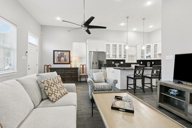 2133 Dumaine St, New Orleans, LA 70116