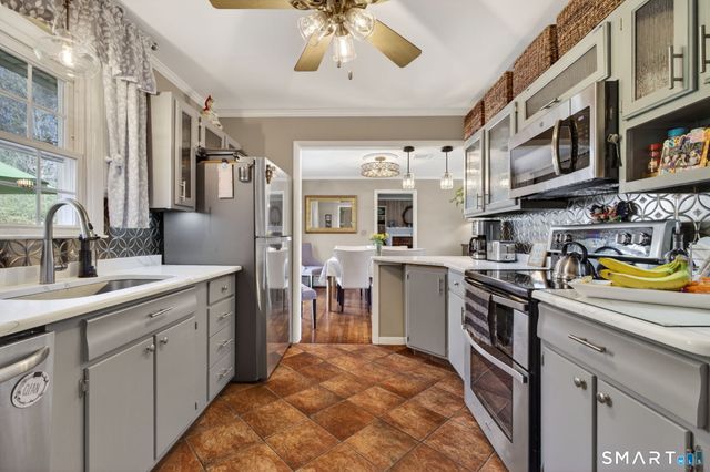 9 Round Hill Drive, Monroe, CT 06468