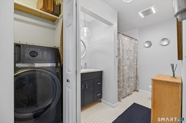 9 Round Hill Drive, Monroe, CT 06468