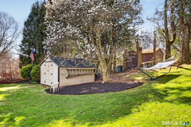 9 Round Hill Drive, Monroe, CT 06468