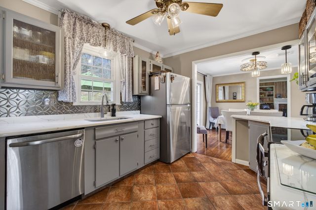 9 Round Hill Drive, Monroe, CT 06468