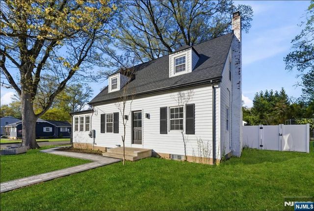 224 Godwin Avenue, Wyckoff, NJ 07481