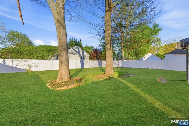 224 Godwin Avenue, Wyckoff, NJ 07481