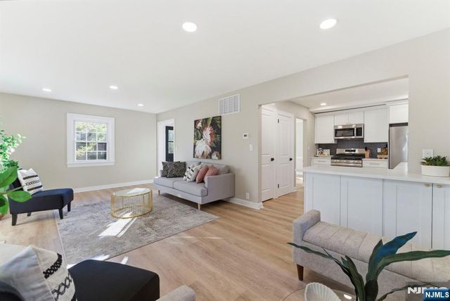 224 Godwin Avenue, Wyckoff, NJ 07481
