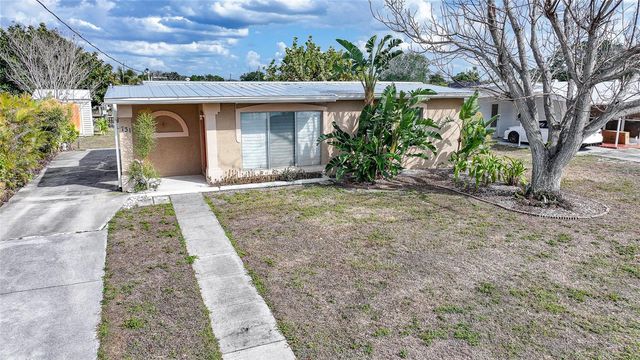 731 PALMETTO DRIVE NE, Port Charlotte, FL 33952