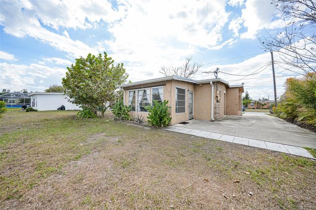 731 PALMETTO DRIVE NE, Port Charlotte, FL 33952