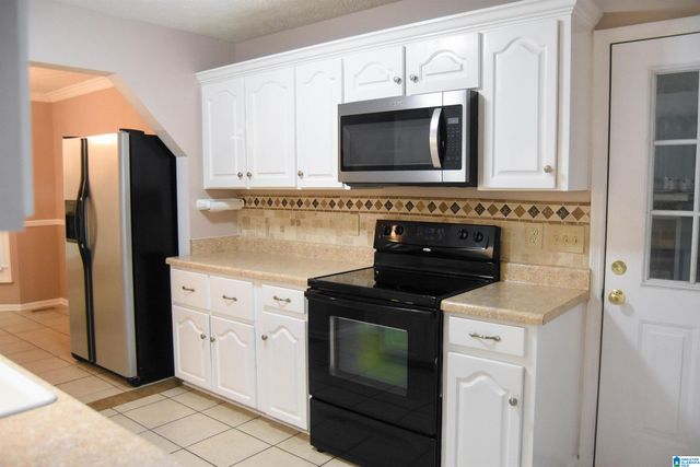 1564 PEACEBURG LANE, Weaver, AL 36277