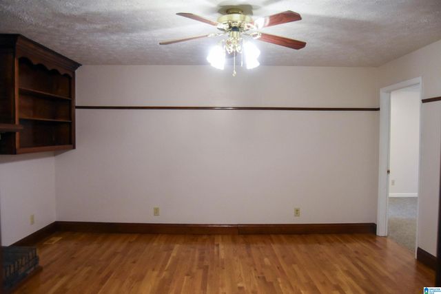 1564 PEACEBURG LANE, Weaver, AL 36277