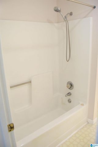 1564 PEACEBURG LANE, Weaver, AL 36277
