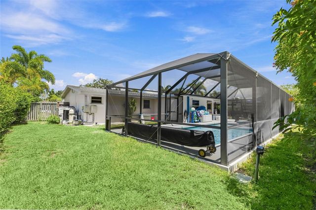 2560 SUNNYSIDE STREET, Sarasota, FL 34239