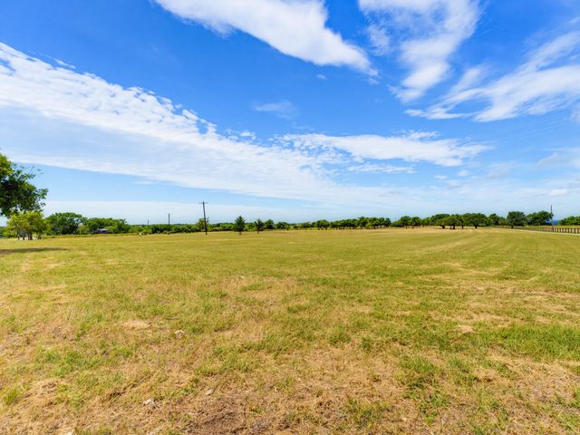 2695 Old Decatur Road, Decatur, TX 76234