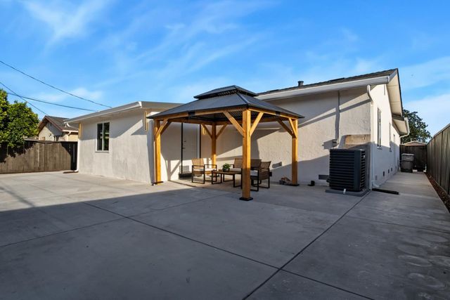 3381 Mount Everest Drive, San Jose, CA 95127