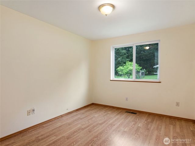 5293 Bounty Loop, Freeland, WA 98249