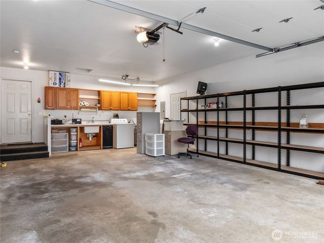 5293 Bounty Loop, Freeland, WA 98249