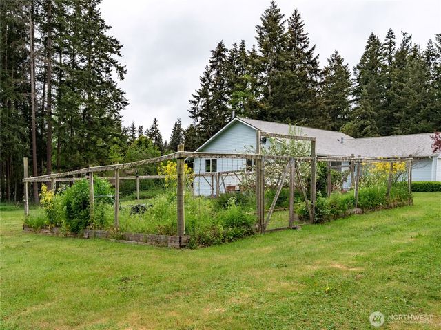5293 Bounty Loop, Freeland, WA 98249