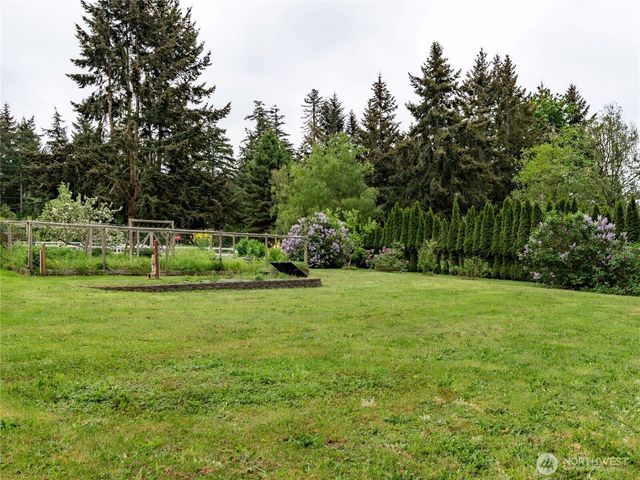 5293 Bounty Loop, Freeland, WA 98249