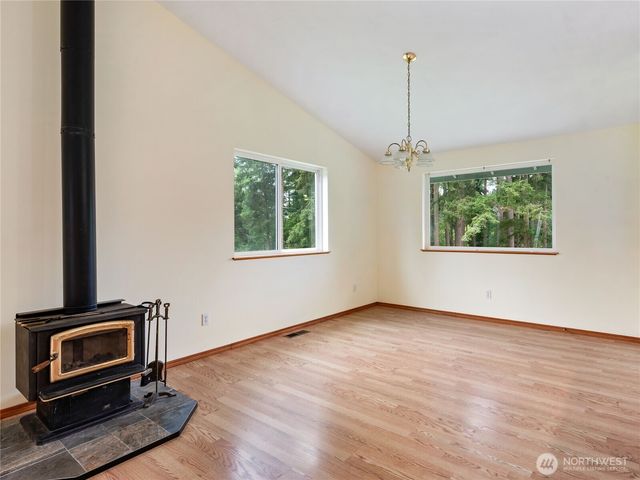 5293 Bounty Loop, Freeland, WA 98249