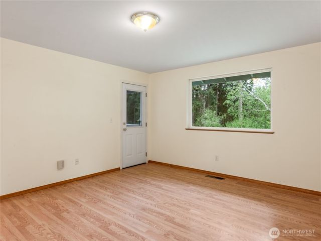 5293 Bounty Loop, Freeland, WA 98249