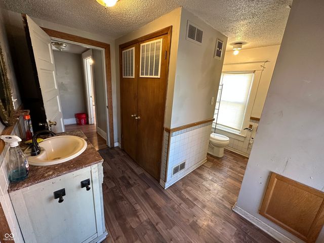 2905 N Sherman Drive, Indianapolis, IN 46218