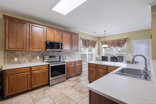 21811 Dolomite, San Antonio, TX 78259