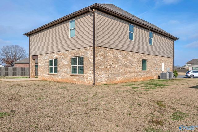 115 Pointe Haven Court, Huntsville, AL 35824