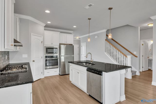 115 Pointe Haven Court, Huntsville, AL 35824