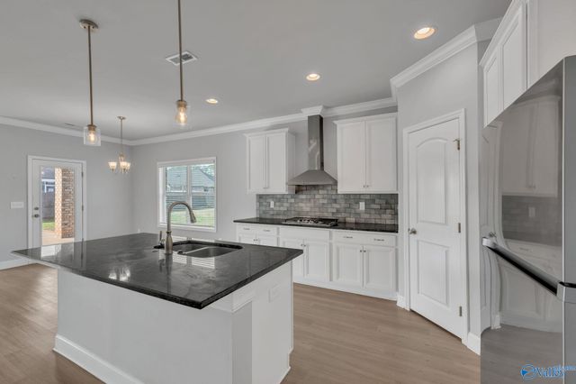 115 Pointe Haven Court, Huntsville, AL 35824