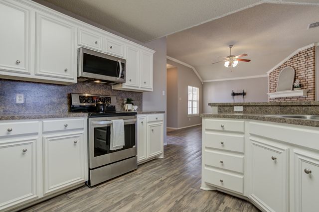 1008 Primrose Avenue, Lubbock, TX 79416