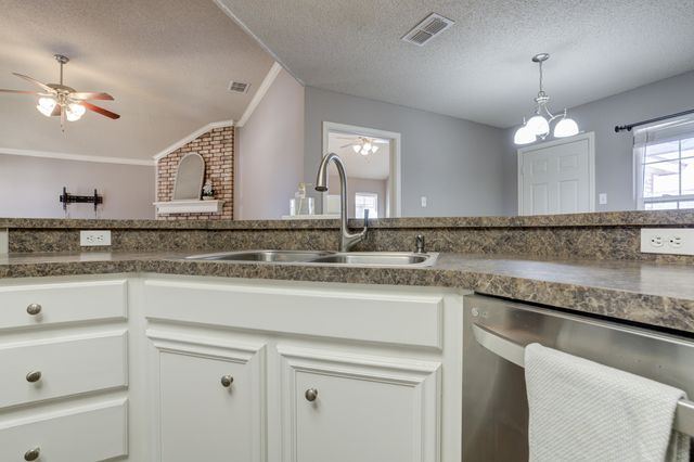 1008 Primrose Avenue, Lubbock, TX 79416