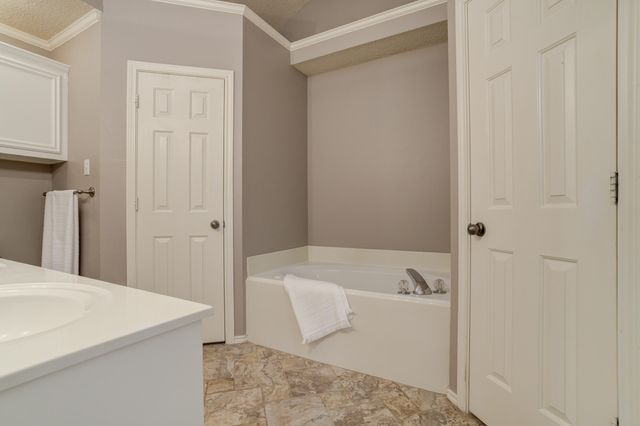 1008 Primrose Avenue, Lubbock, TX 79416