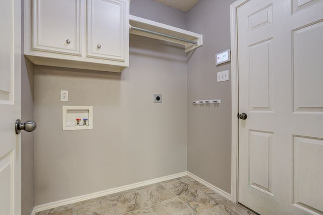 1008 Primrose Avenue, Lubbock, TX 79416