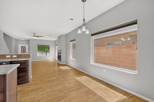 840 FIREWHEEL Loop SW, Los Lunas, NM 87031