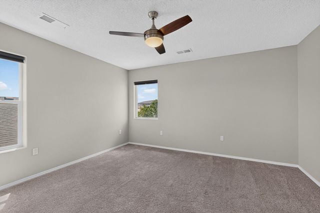 840 FIREWHEEL Loop SW, Los Lunas, NM 87031