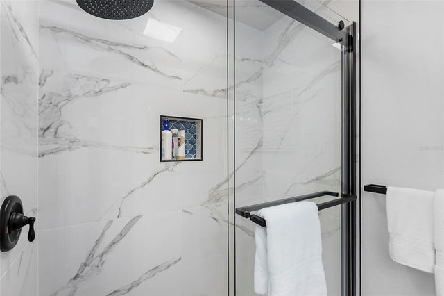 137 AVENIDA MESSINA 2, Sarasota, FL 34242