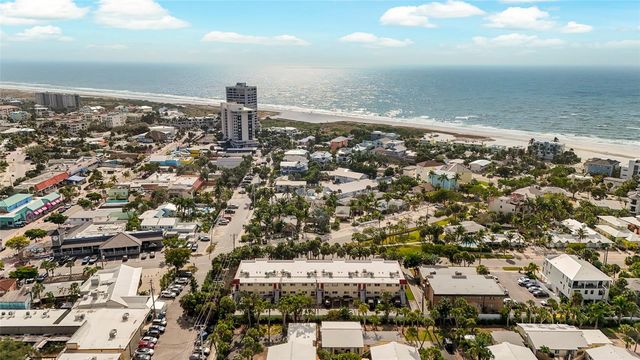 137 AVENIDA MESSINA 2, Sarasota, FL 34242