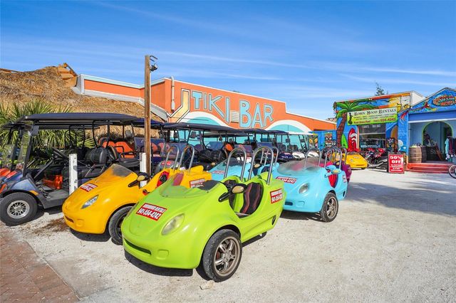 137 AVENIDA MESSINA 2, Sarasota, FL 34242