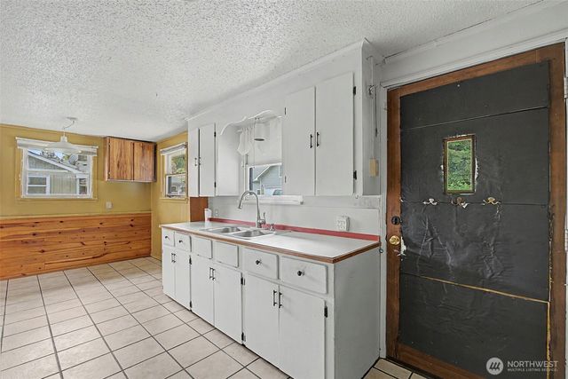 4435 Black Lake Blvd SW, Olympia, WA 98512
