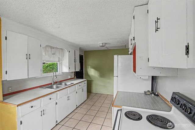 4435 Black Lake Blvd SW, Olympia, WA 98512