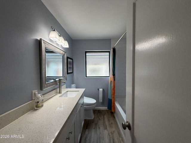 2514 E FAIRMOUNT Avenue, Phoenix, AZ 85016