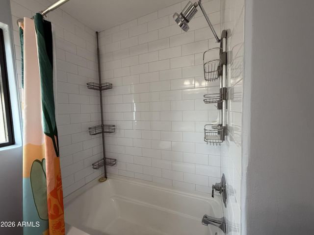 2514 E FAIRMOUNT Avenue, Phoenix, AZ 85016