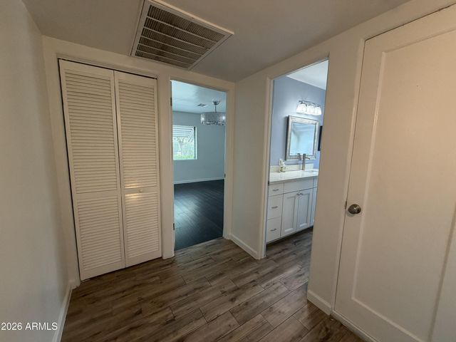 2514 E FAIRMOUNT Avenue, Phoenix, AZ 85016