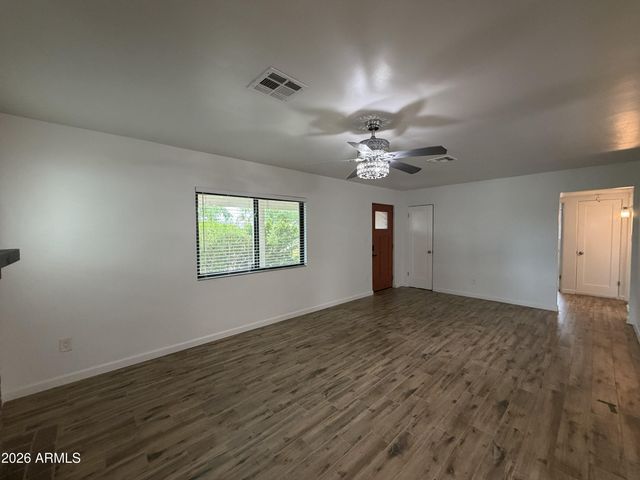 2514 E FAIRMOUNT Avenue, Phoenix, AZ 85016